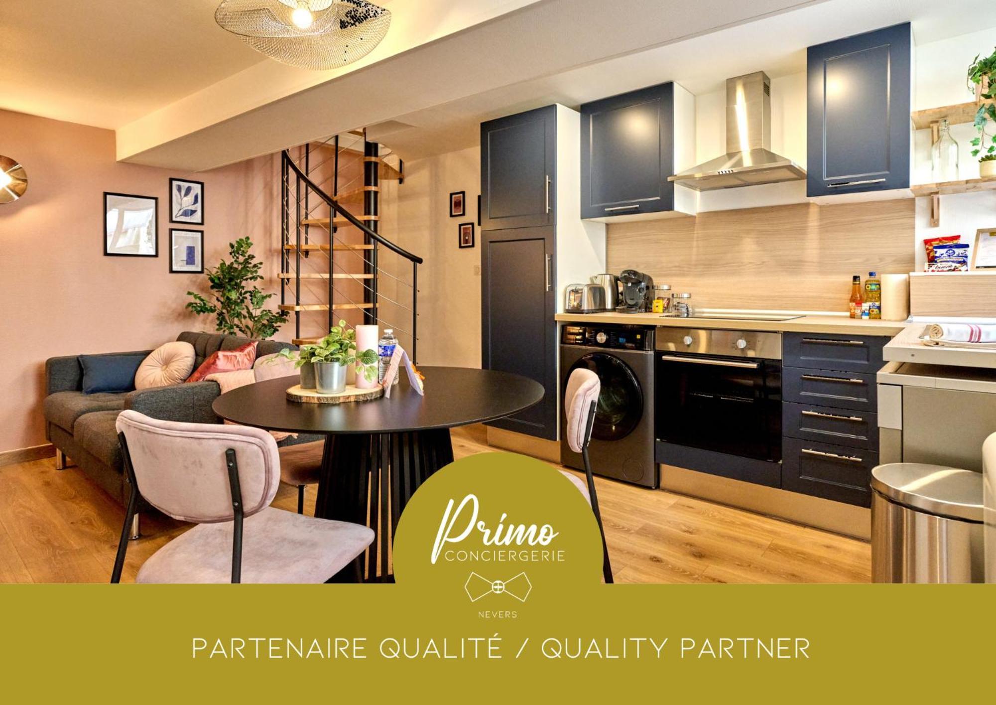 Le Madeleine Chez Les M By Primo C0Nciergerie Apartment เนอแวร์ ภายนอก รูปภาพ
